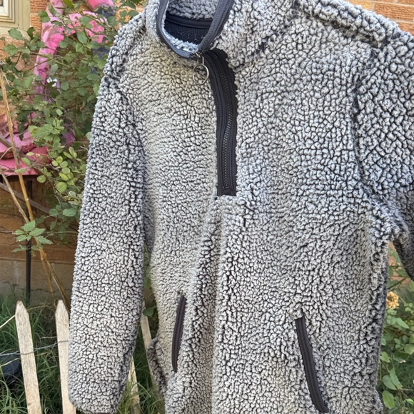 Gray Sherpa Fleece Jacket with Half-Zip - Picture 1 of 8